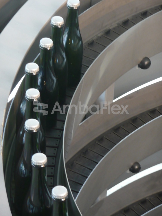 All-purpose spiral conveyor for medium to large products